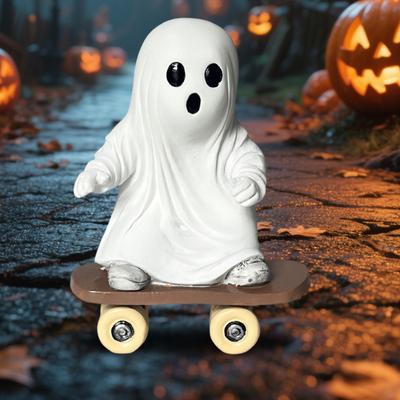 Estatua de Fantasma en Patineta de Halloween Figura de Fantasma de Resina Linda en una Patineta