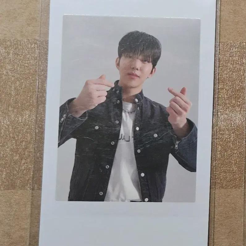 

Day6 Finale Con 40,000 Won Md Photocard Polaroid - Dowoon By Sonheart