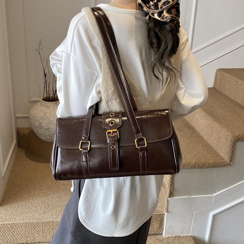 High End Minimalist and Luxurious Underarm Bag, Winter New Fashion Versatile Shoulder Bag, Motorcycle Style Tote Bag
