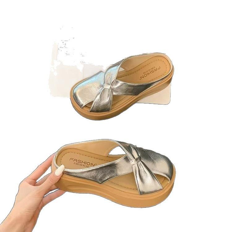Thick-soled hollowed-out bag head half slippers, new small high-end cool slippers for summer wear and New Year's wear
