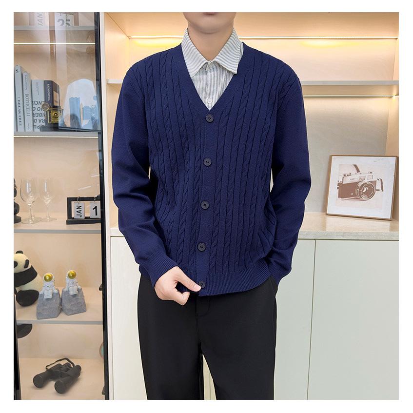 Light Luxury V-neck Knit Cardigan for Teens - Spring & Autumn Style