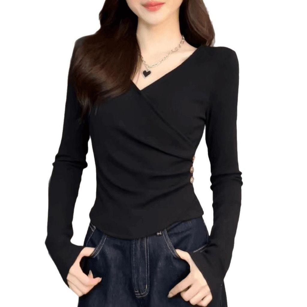 Plus Size Korean Style Autumn V-Neck Long Sleeve T-Shirt: Slimming, Flattering, Versatile, Flaw-Hiding Design for Women