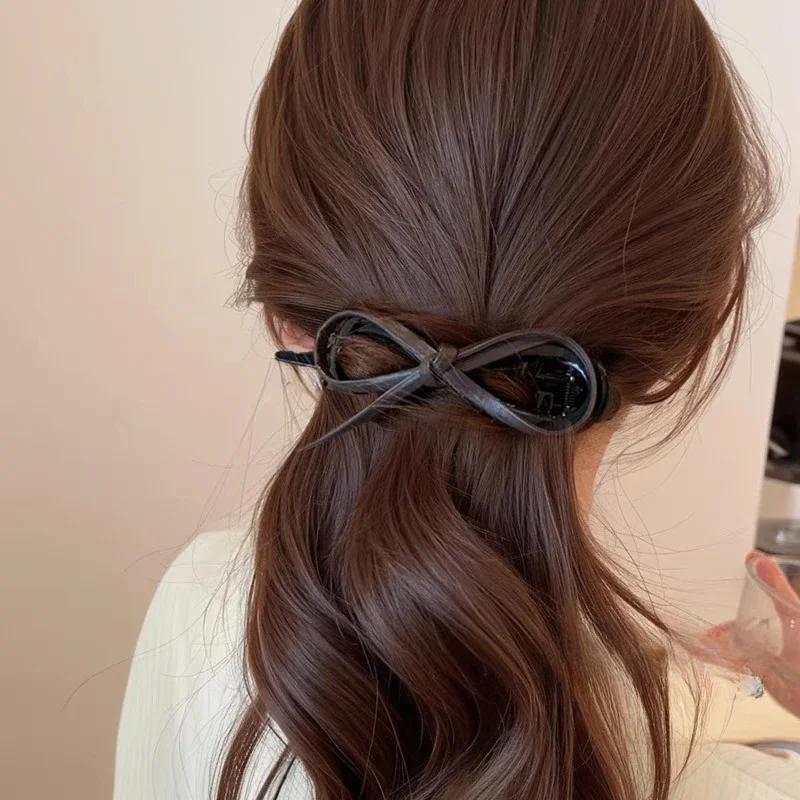 Korean Twist Hair Clips Leather Bow Knot Acrylic Hairpin for Women Girls Sweet Vintage Hairgrip Elegant Hair Styling Accessories
