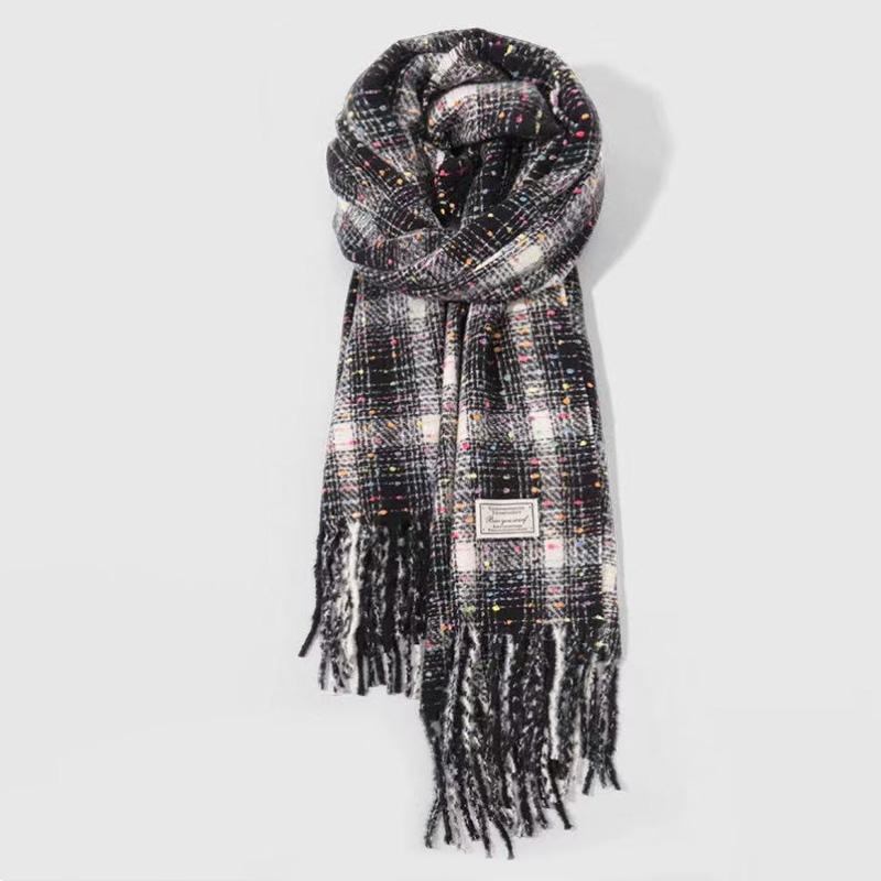 Black And White Plaid Printed Scarf Women'S Autumn And Winter Polyester Fiber Scarf Fashionable And Versatile Warm Neck Shawl