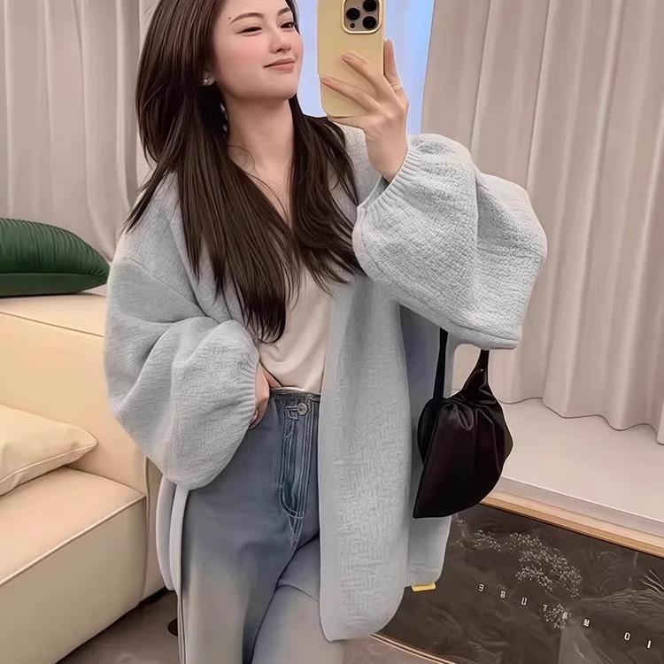 

Вязаный кардиган с рукавами-пузырями и узором коры для женского осенне-зимнего сезона, новый ленивый, скрывающий полноту и стройнящий свитер, универсальная куртка для женщин One size