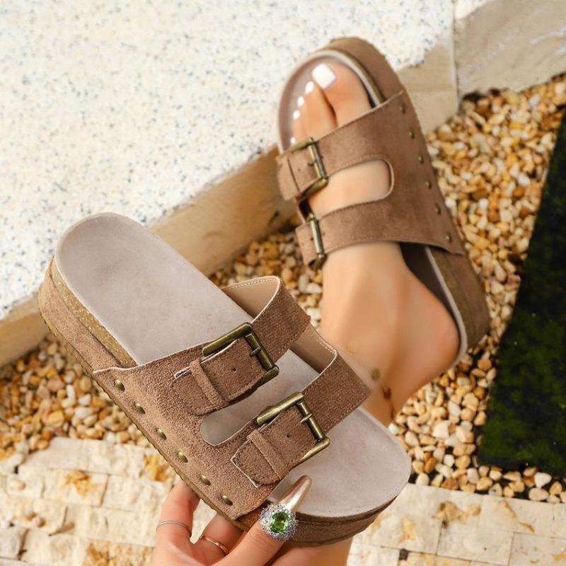 Large size thick-soled one-word belt buckle slippers women's summer new rivet sandals