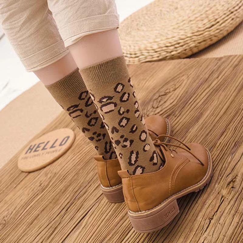 5Pairs Fashion Women Socks Leopard Print Spring Autumn High Street Popular Cute Socks Sexy Wild Trendy Animal Long Warm Sokken