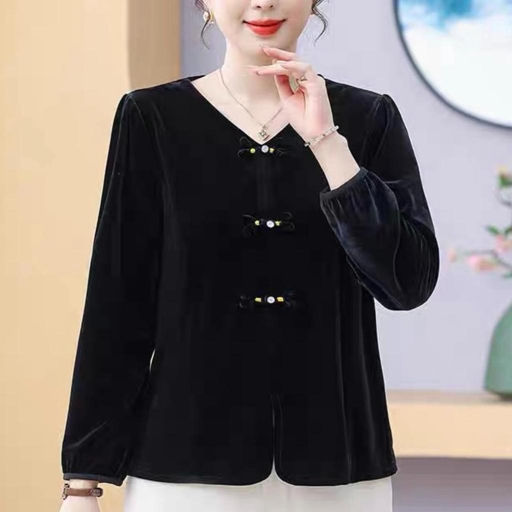 Elegant Gold Velvet Long-Sleeve T-Shirt for Middle-Aged and Elderly Women, Stylish Spring/Autumn Loose Fit with Belly Coverage