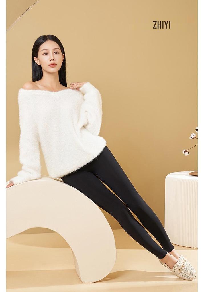 Women's Thick Fleece-Lined Wool-Blend Pants, Ideal for Winter Outdoor Wear, Extra-Warm and Cozy.