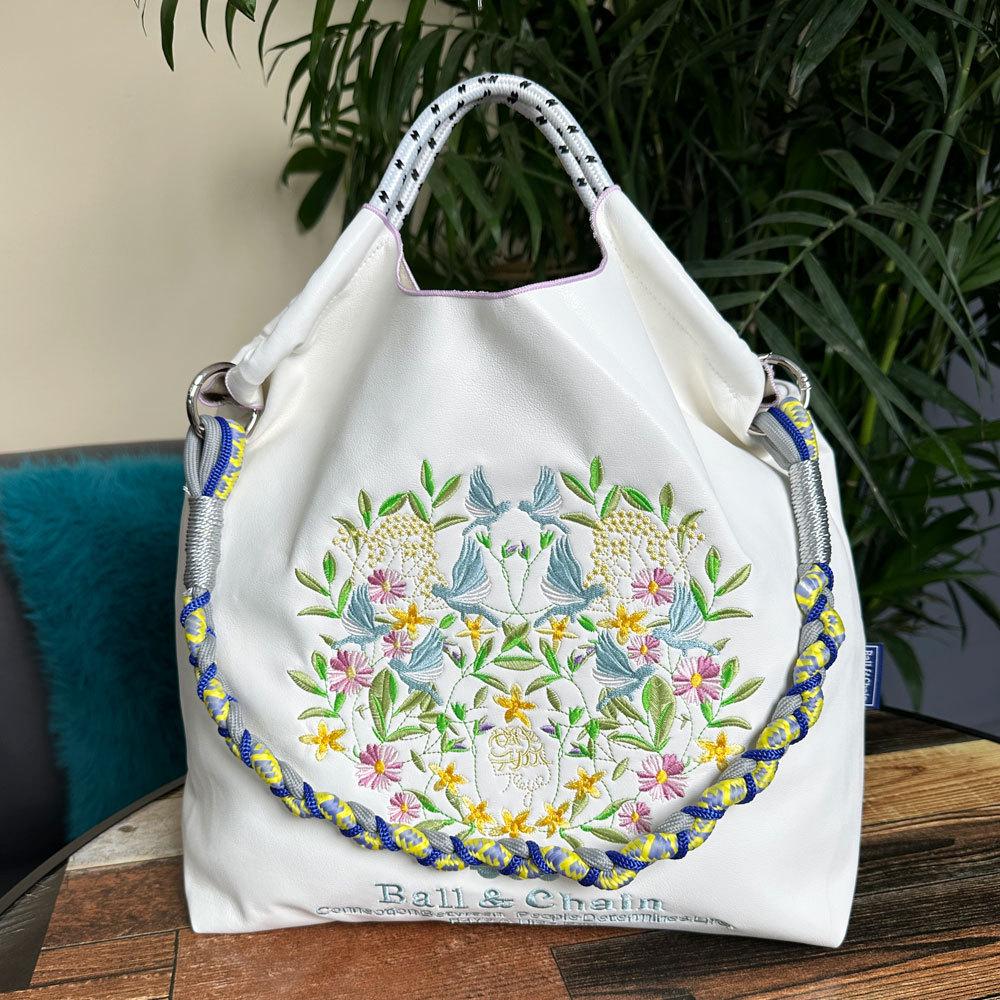 Women's Embroidered Large Capacity Leather Tote - Fashionable, Versatile, Eco-Friendly Handbag