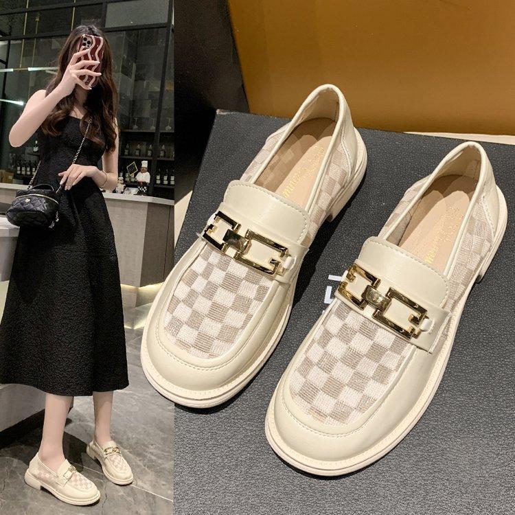 

Лоферы женские весна и осень 2025 новые универсальные одинарные туфли в британском стиле на плоской подошве маленькие кожаные туфли интернет-знаменитости один педаль элегантные 40