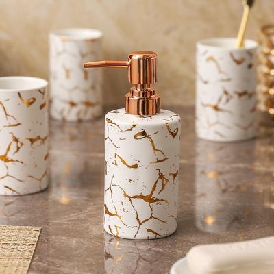 Vergoldeter Keramik Mundspülbecher Seifenschale Lotionflasche Badezimmerzubehör Delicate Shampoo Feuchtigkeitsabfüllung Seifenschale
