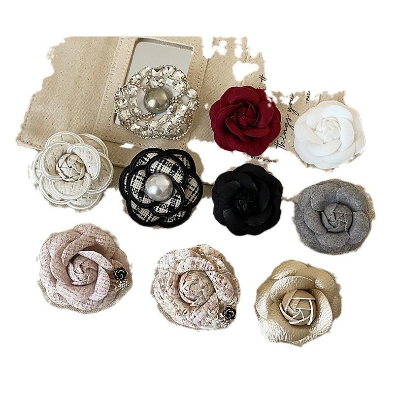 Light Luxury And High-End Sense, Small Fragrant Wind, Camellia Brooch, Femininity, Trendy And Versatile Woolen Coat, Suit Pin Accessories