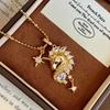Collana con Ciondolo Cavallo Zodiacale Placcata Oro 18k - Elegante Design a Cielo Stellato, Delicata Catena per la Clavicola.
