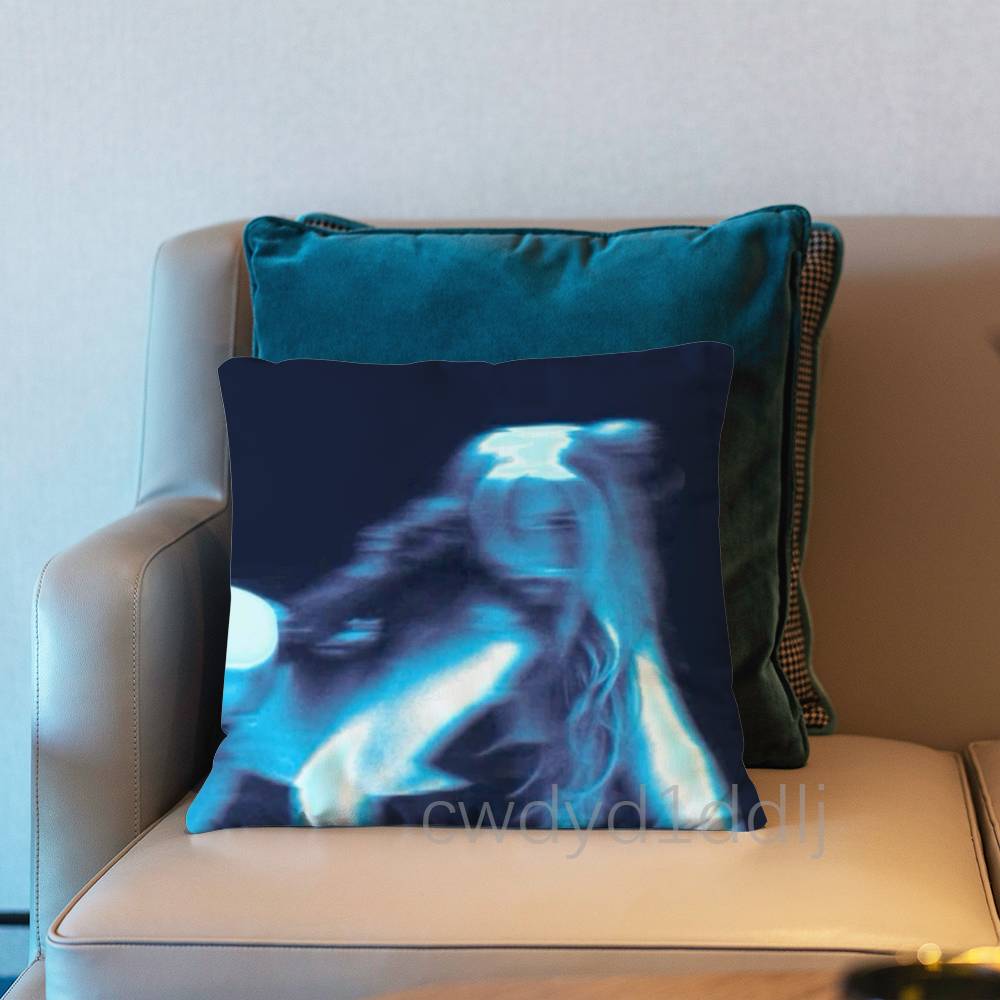 T-Tate M-Mcrae So Close To What Pillowcases Cute Funny Pillow Case For Wedding Party Home Decor Comfy Pillow Cover