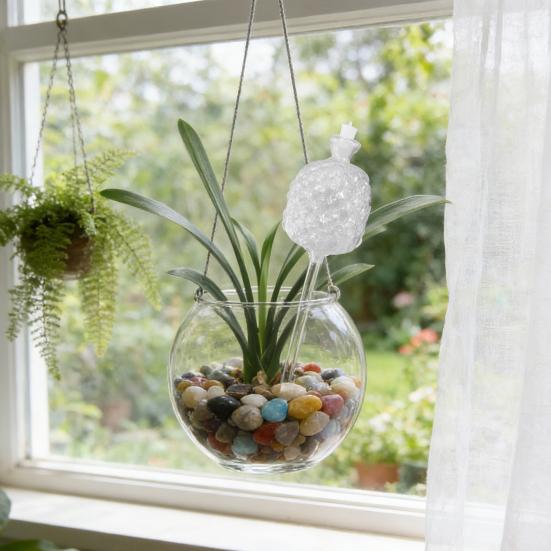 Self Watering Bulb Pineapple Design Automatic Plant Watering Globes Planter Insert Slow-Release Watering Device for Potted Plants When Traveling