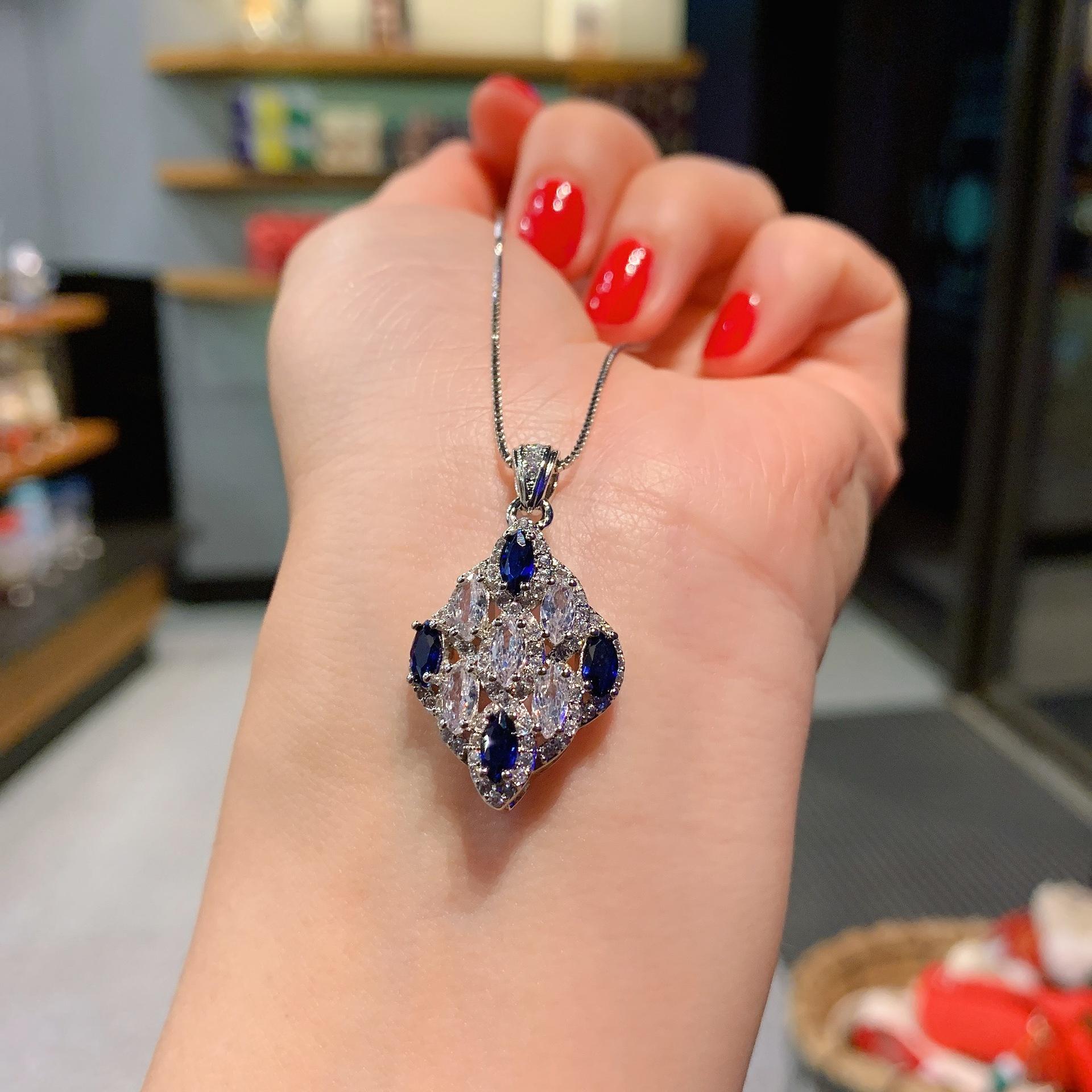 

Ожерелье Caibao с бриллиантами из высокоуглеродистого сплава, серьги-кольца, комплект из трех частей, подвеска из циркона, серьги-гвоздики с синим корундом