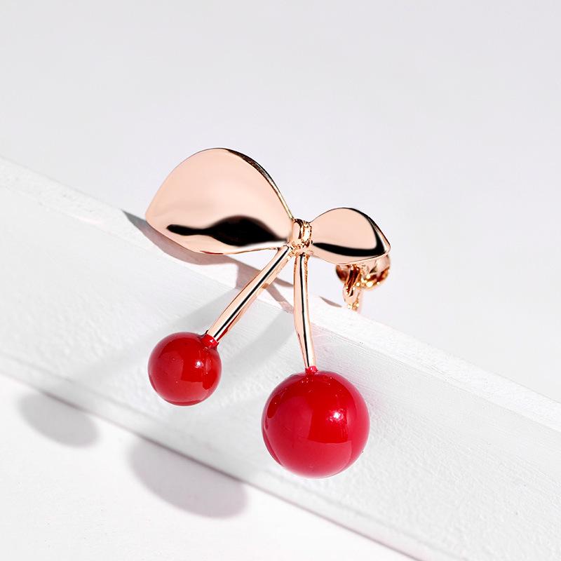 Elegant Leopard Brooch with Shell Pearl and Copper Zircon for Men - Ideal Christmas Gift