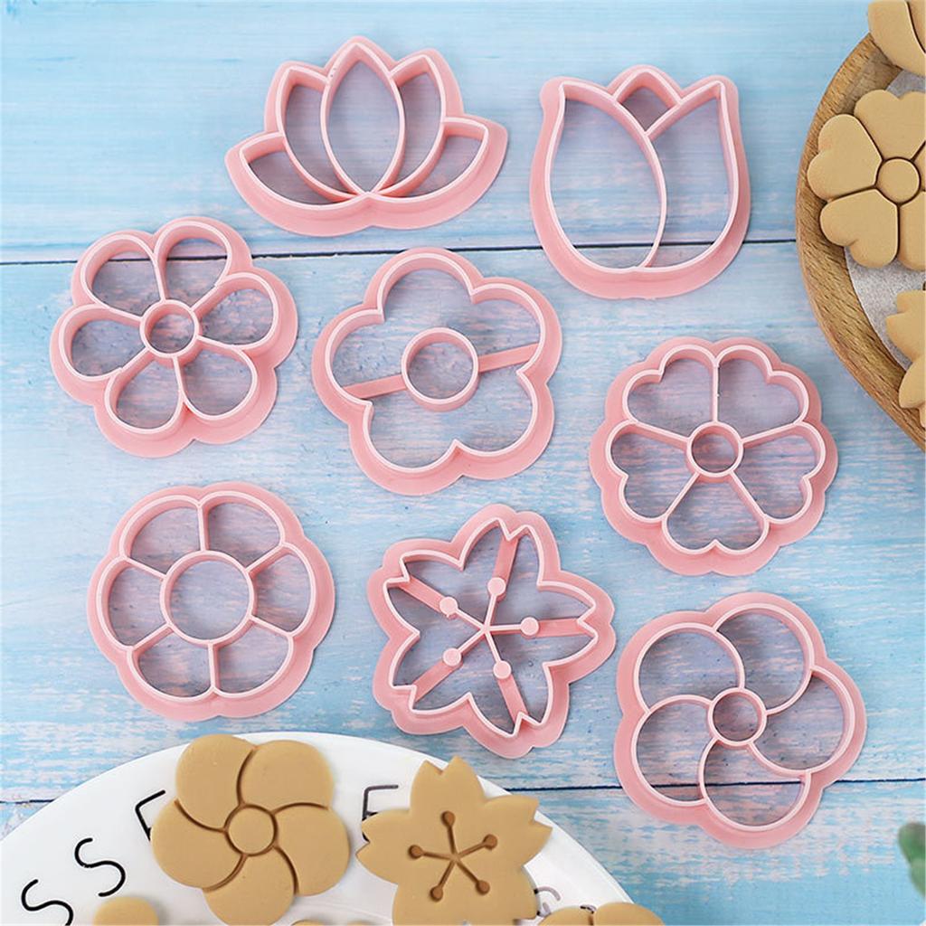 Pack of 8 Cookie Molds Flower Shaped Cookie Cutters Easy to Use Baking Tools Baking Molds Great for Baking Treats