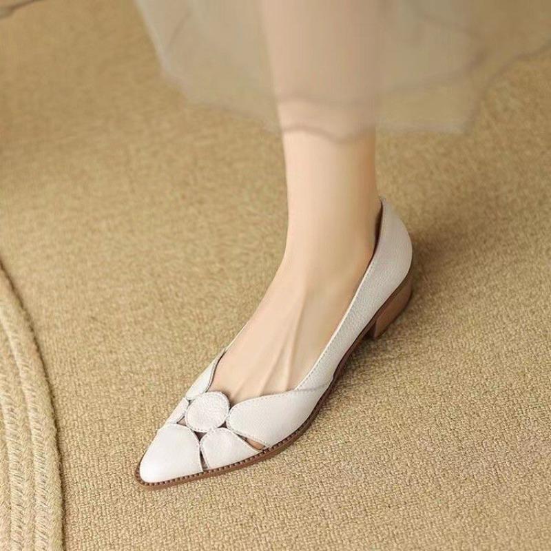 

Fashion Leather Hollow-out Sandals Women s New Summer Fashion Mid Heel Shallow Mouth Breathable Women s Shoes Leather Single Shoes 40 белый