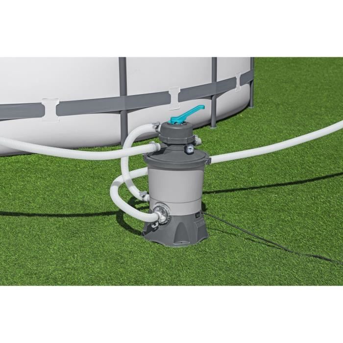 Sand Filter / Filtration Pump for Swimming Pools Up To 18 M3 - Bestway - 3,596 L/h - With Pre-filter