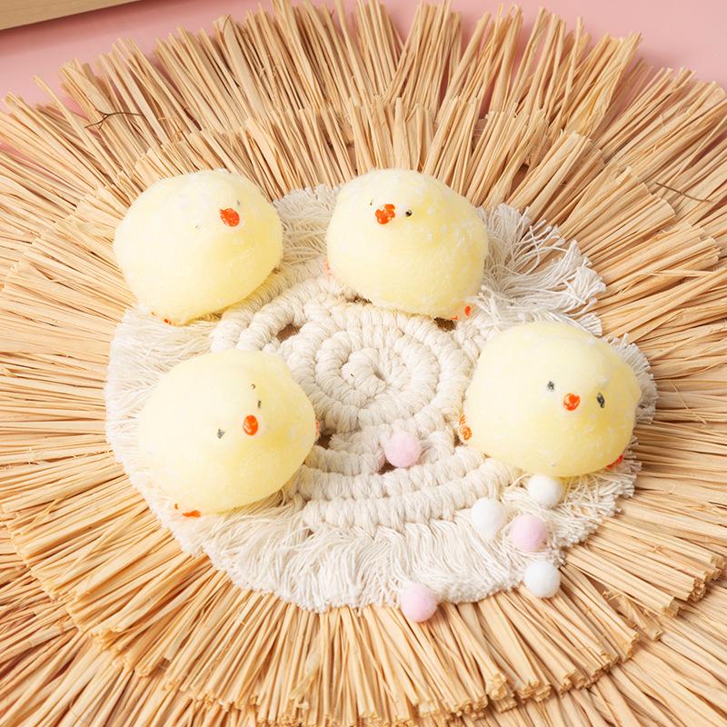 

Plush Silicone Chick Stress Relief Squeeze Toy - Non-Toxic, High-Quality Decompression Toy for Kids