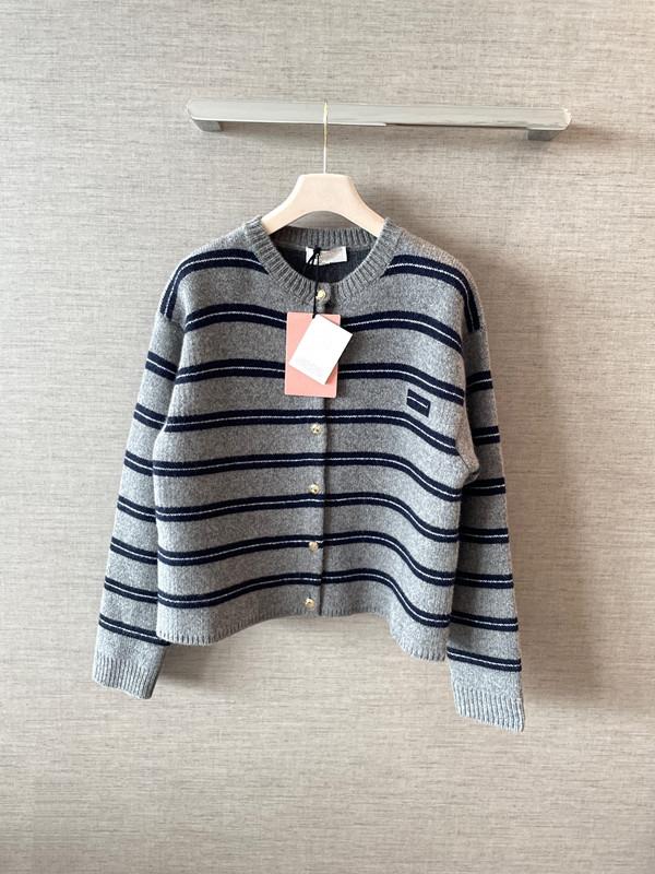 Non-market version, Shenzhen Nanyou, logo letter logo college style classic striped wool knitted cardigan in stock S
