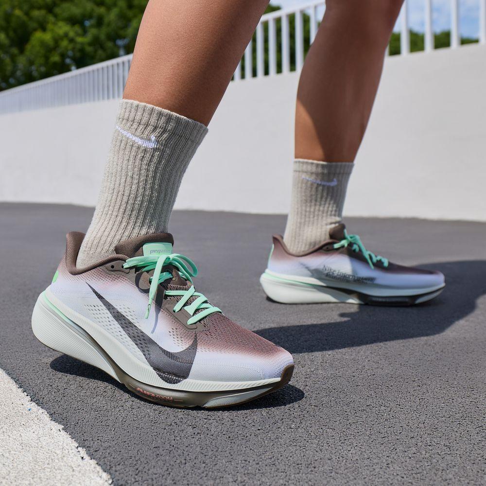 Nike Pegasus 42 Running Shoes Men`s