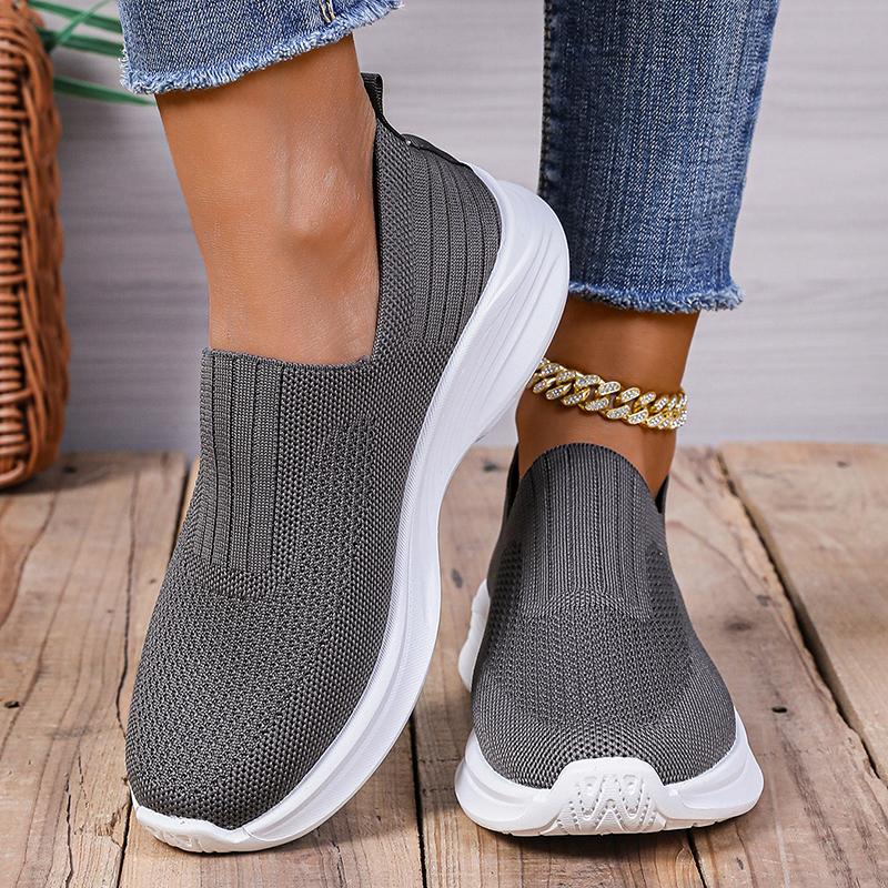 Fashion Casual Slip On Sports Shoes for Women Breathable Soft Sole Knit Sneakers Woman Lightweight Comfortable Walking Shoes Plus Size