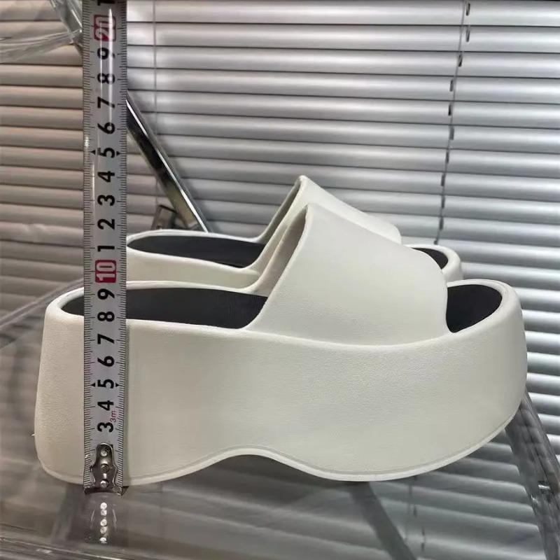 Fashion Women's Fashion Slippers 2025 New 8cm High Platform Sandals White Chunky Slides Shoes Women Summer Women Height Increase Slipper