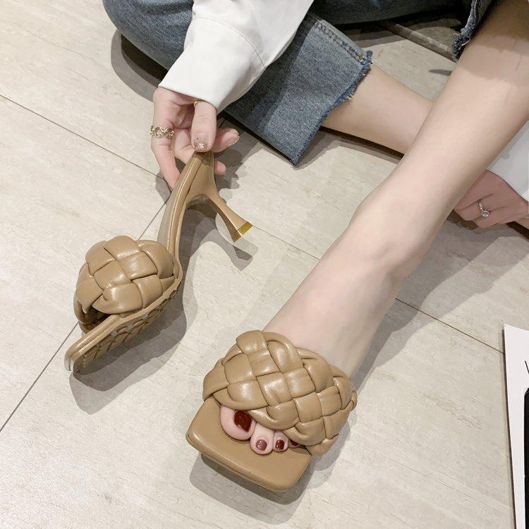Summer New Woven Slippers Twist Mop One-character High-heeled Sandals Square-heeled Slippers