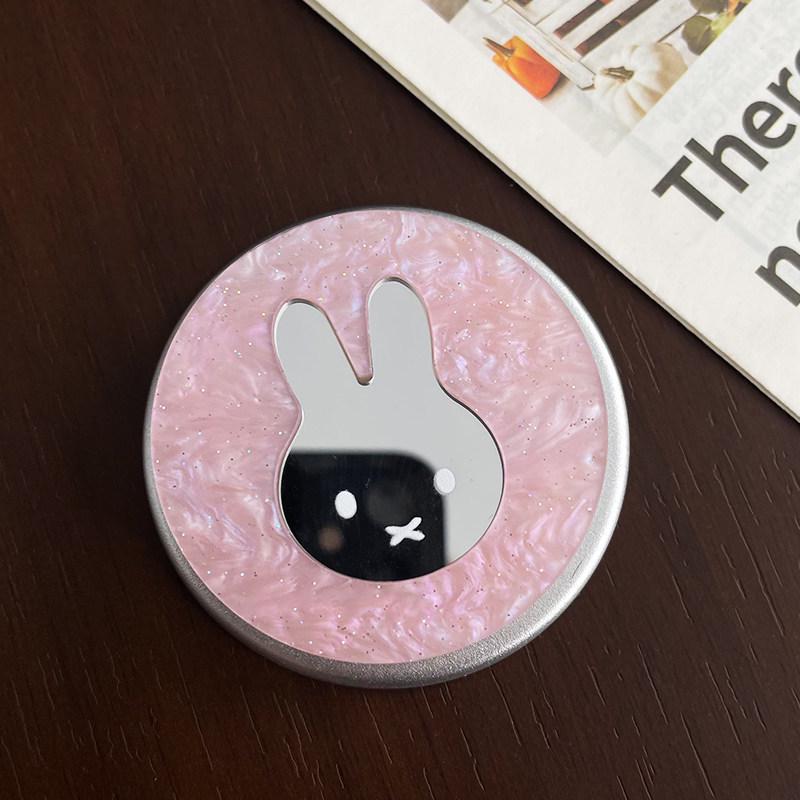

Little Bear Mirror Cartoon Shell for Magsafe: Retractable, Foldable, Strong Air Cushion for Magnetic Phone Holder (Female)