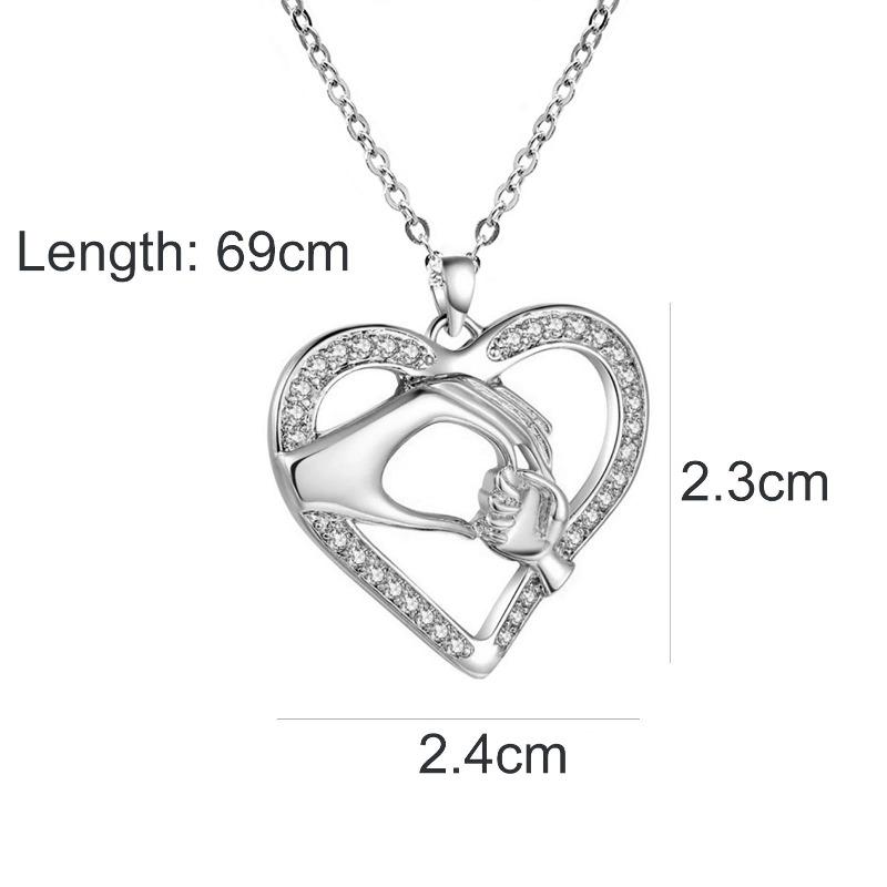 Women Mom Kid Fashion Hand-in-hand Heart-shaped Pendant Choker Short Necklace