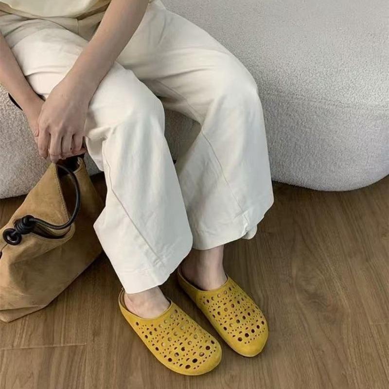 Fashion 2025Fashion Baotou Hollow Out Fretwork Suede Leather Solid Concise Half Slippers Women Round Toe Pull on Muller Beach Shoes
