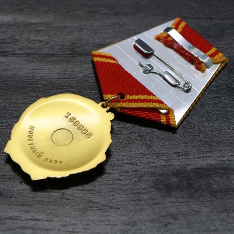 Soviet Lenin Order Badge Alloy Militaries Medals Historical Collectible For Role Play Costume Accessory AXYD