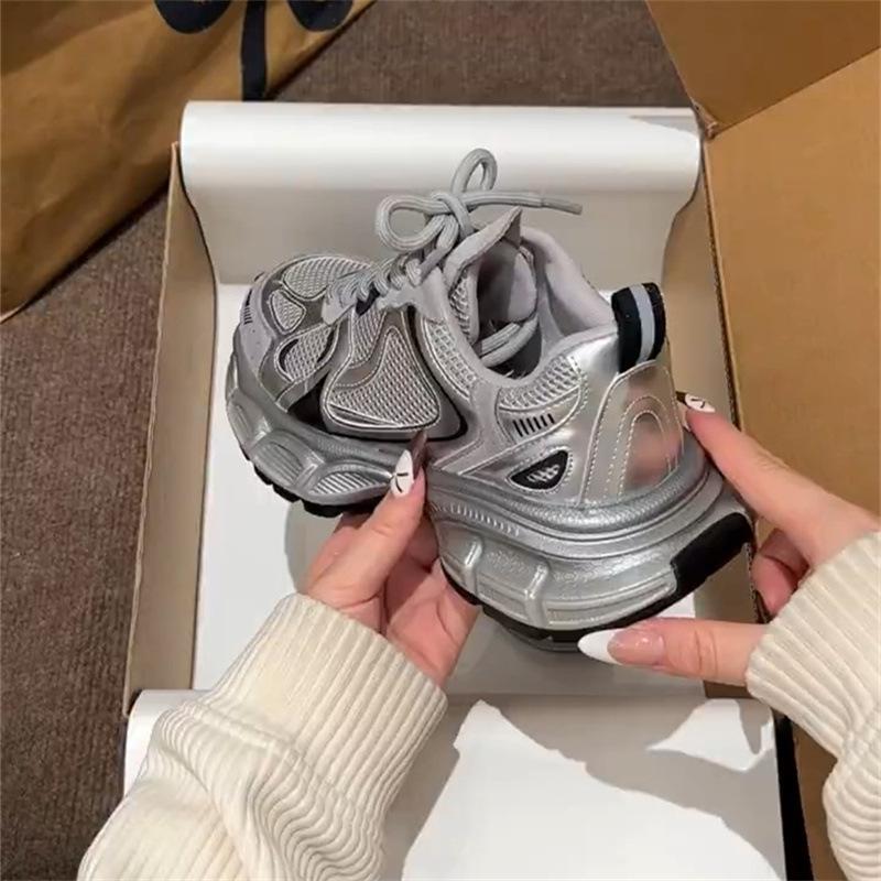 Scarpe da ginnastica casual da uomo single da donna autunnali nuove scarpe sportive casual da donna scarpe da trekking traspiranti con suola spessa leggere da donna