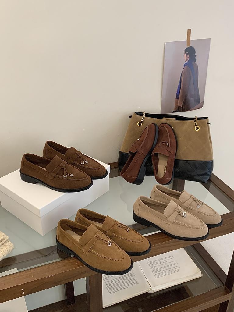 Korean version of round head metal buckle thick heel deep mouth single shoes women's 2025 new spring and autumn suede versatile loafers