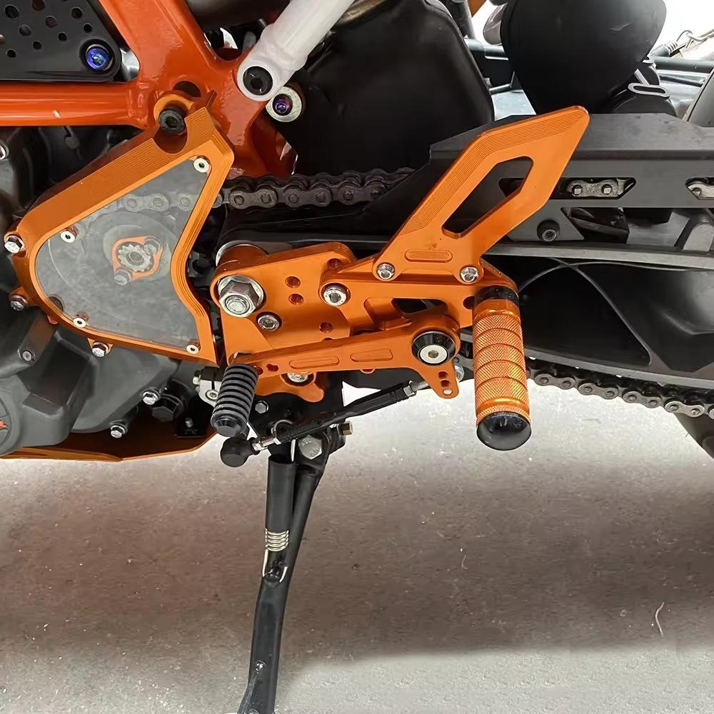 Compatible Rearset Footpeg Bracket for KTM Duke 125/200/250/390 (2017-2022)