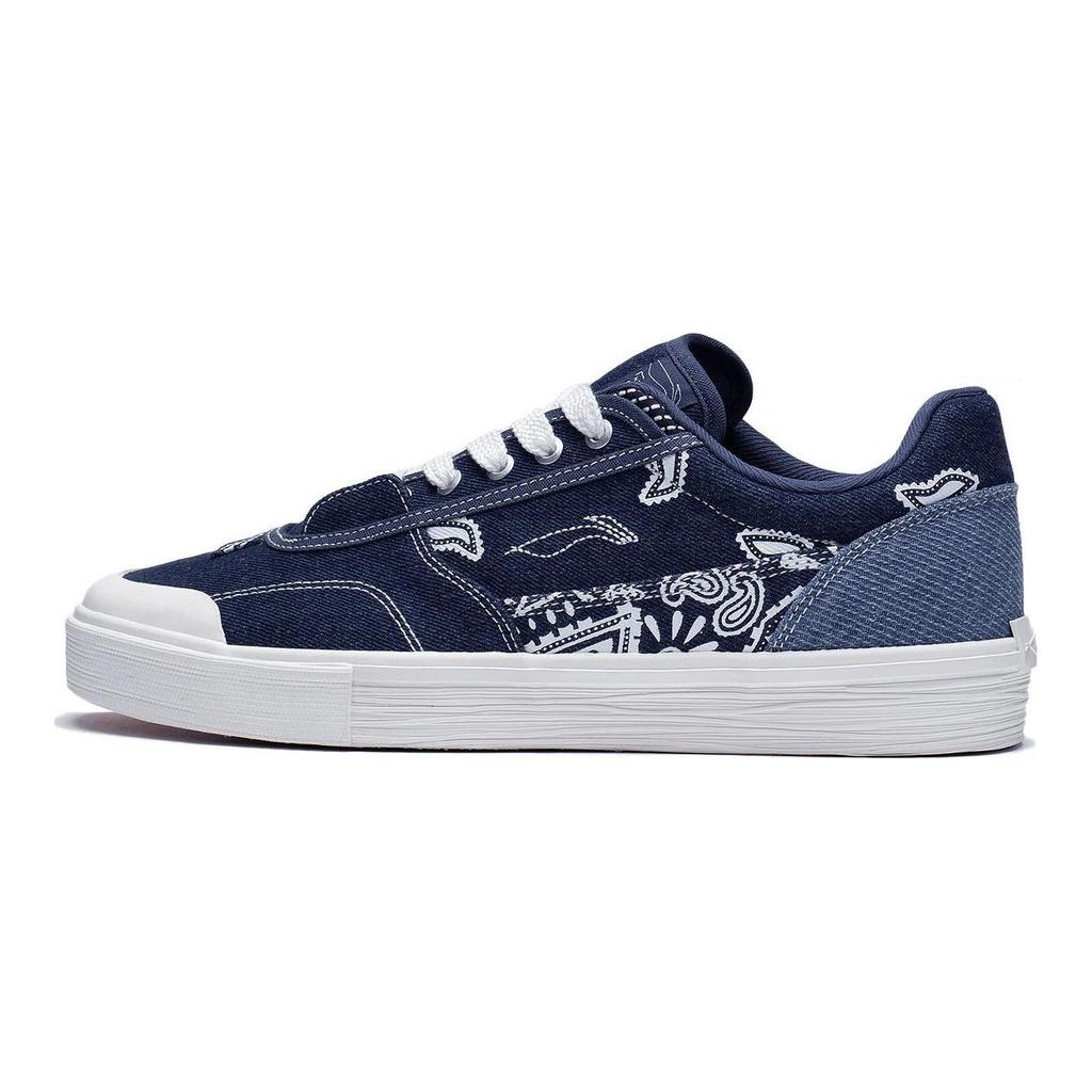 Li Ning 50/50 Fabric Slip Resistant Abrasion Resistant Low Top Skateboard Shoes Men's Blue White AECT011-2