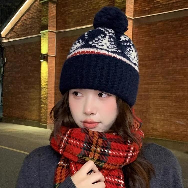 Han Dai Winter New Fair Island Knitted Wool Hat Retro Cute Hairball Warm Thickened Ear Protector Cold Hat