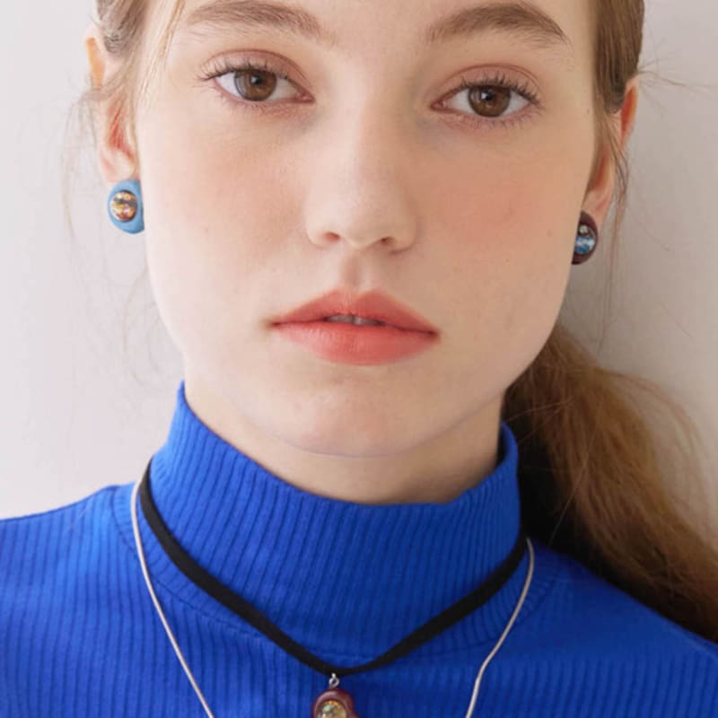 

luvinball Pebble Snowball Necklace Sky Blue