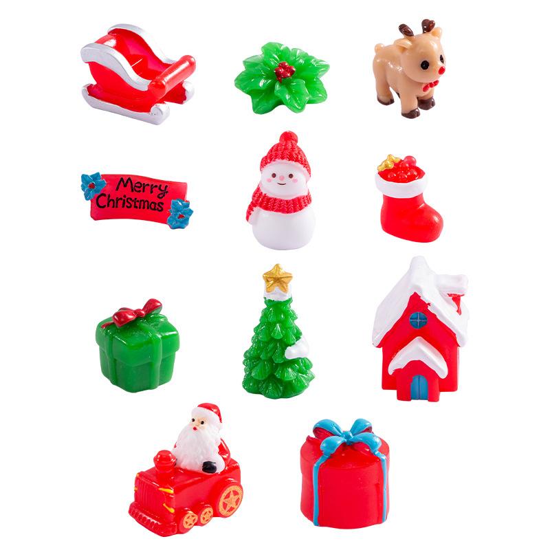 Santa Snowman Ornament Accessories Micro Landscape Christmas Gift Snowmobile Elk Resin Ornaments
