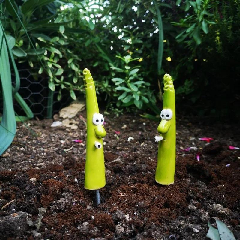 

Garden Stakes Plant Logo Resin Crafts Small Decorative Items Aesthetic Resin Artwork For Garden Vegetable Gardens Succulent Area