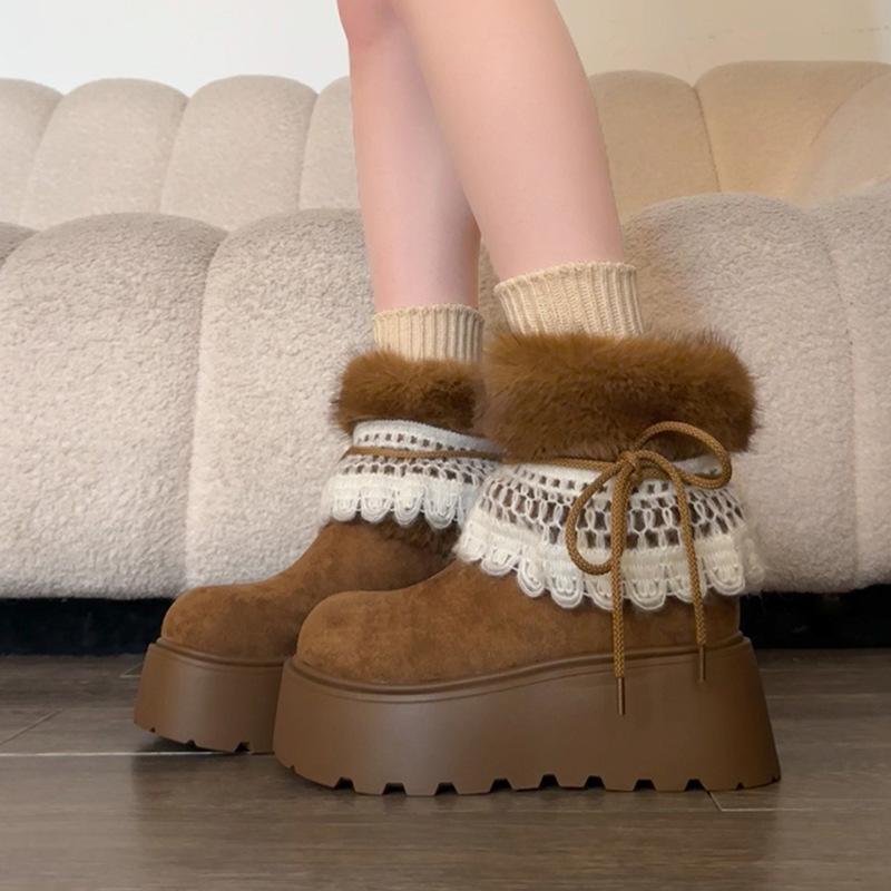 White thick-soled short snow boots, velvet warm and heightened season Birkenstocks, non-slip cotton shoes