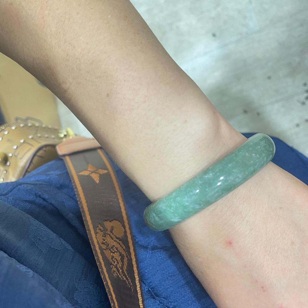 Guizhou Light Green Jadeite Bangle: Jade Stone Bracelet with Floating Flower Design & Certificate for Women