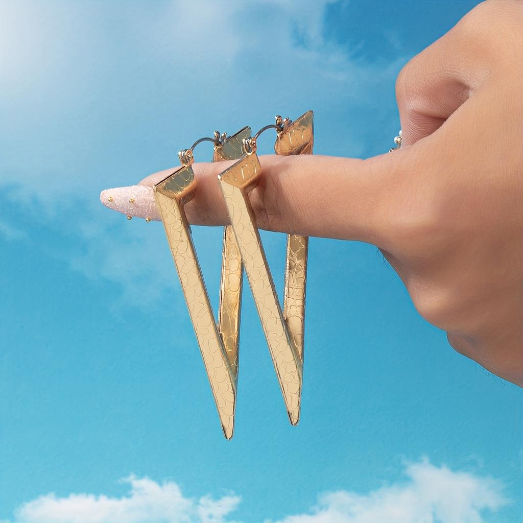 Once Pair, Wind Metal Exaggerated Metal Exaggerated Temperament Geometric Triangle Fashion Simple Long Earrings