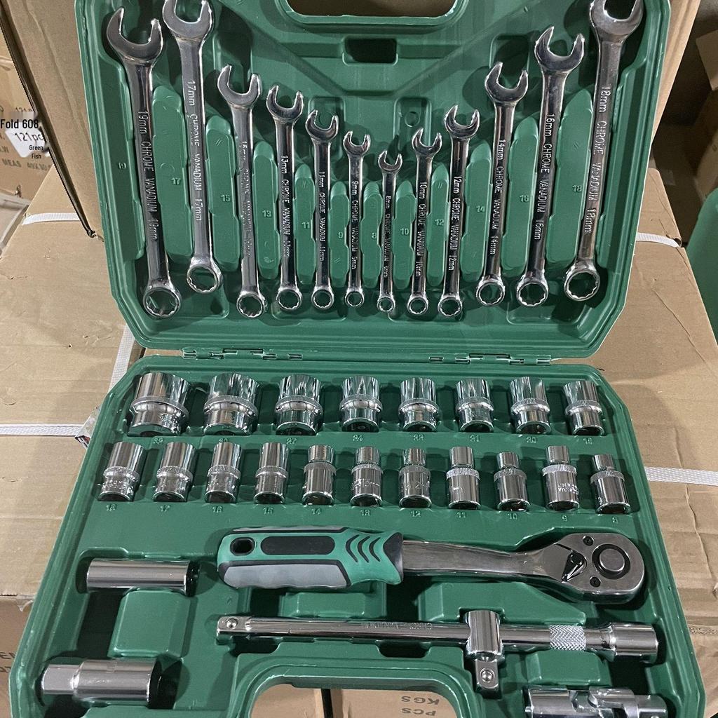 216-Piece Socket and Wrench Set for Auto Repair