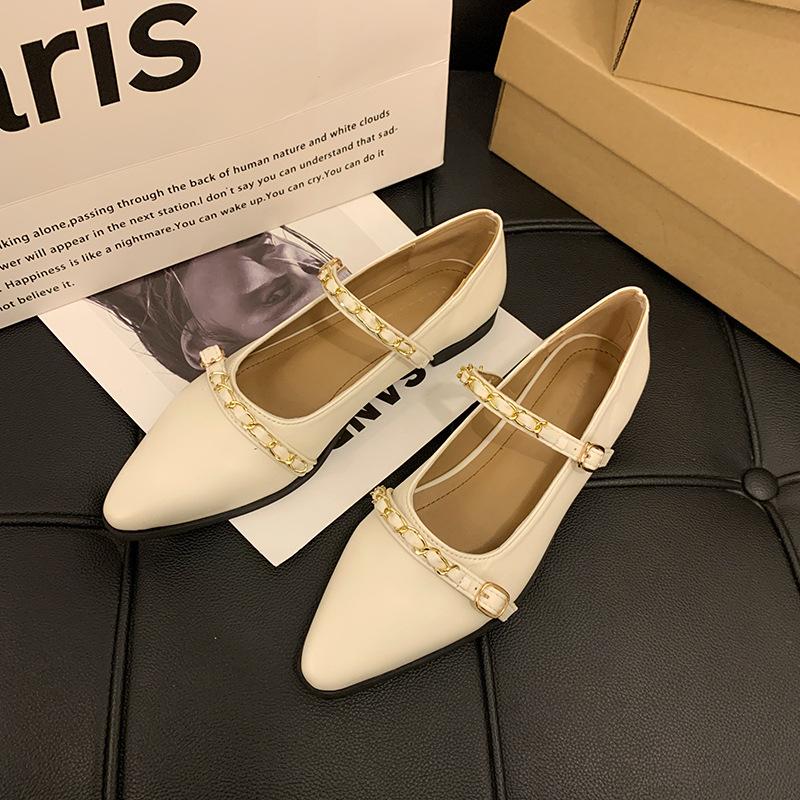

Женские туфли Мэри Джейн с острым носком на плоской подошве, женские новые модные роскошные повседневные туфли на низком каблуке без застежек, заклепочные туфли 35 бежевый