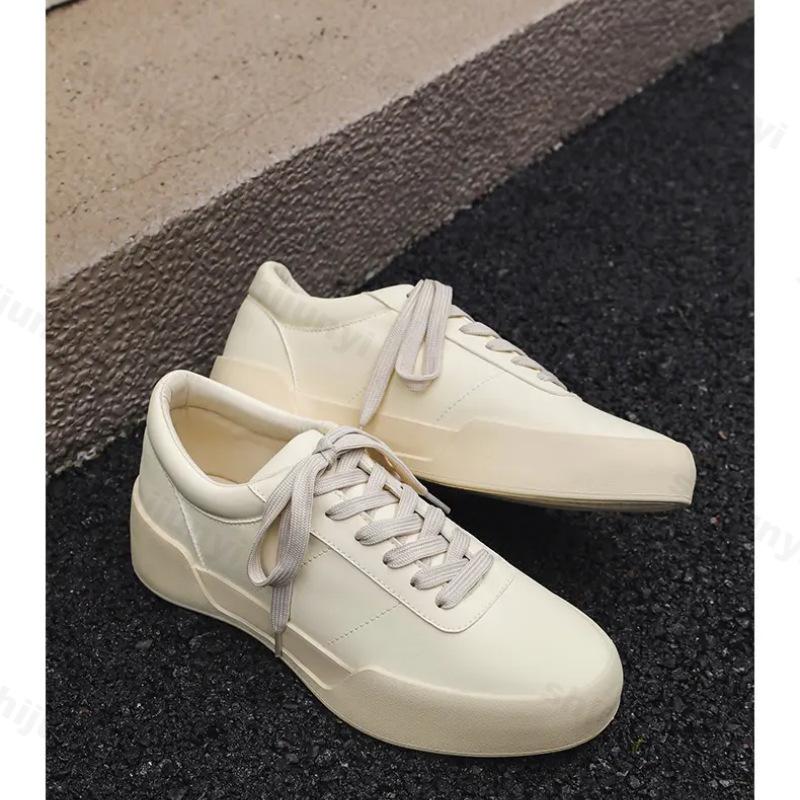 Fashion 2025 New Autumn Niche Design Casual Thick Soled Non Slip Shoes for Men Fashion Trend Comfortable Low Top Lace Up Chunky Sneakers