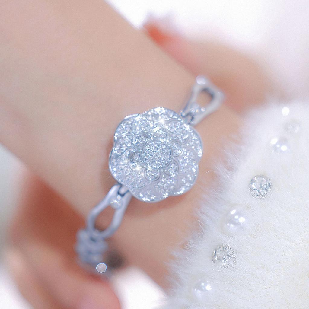 Ladies Watch Light Luxury Brand Flip Gold Camellia Bracelet Watches Temperament Waterproof Women Fashion Quartz Wristwatches